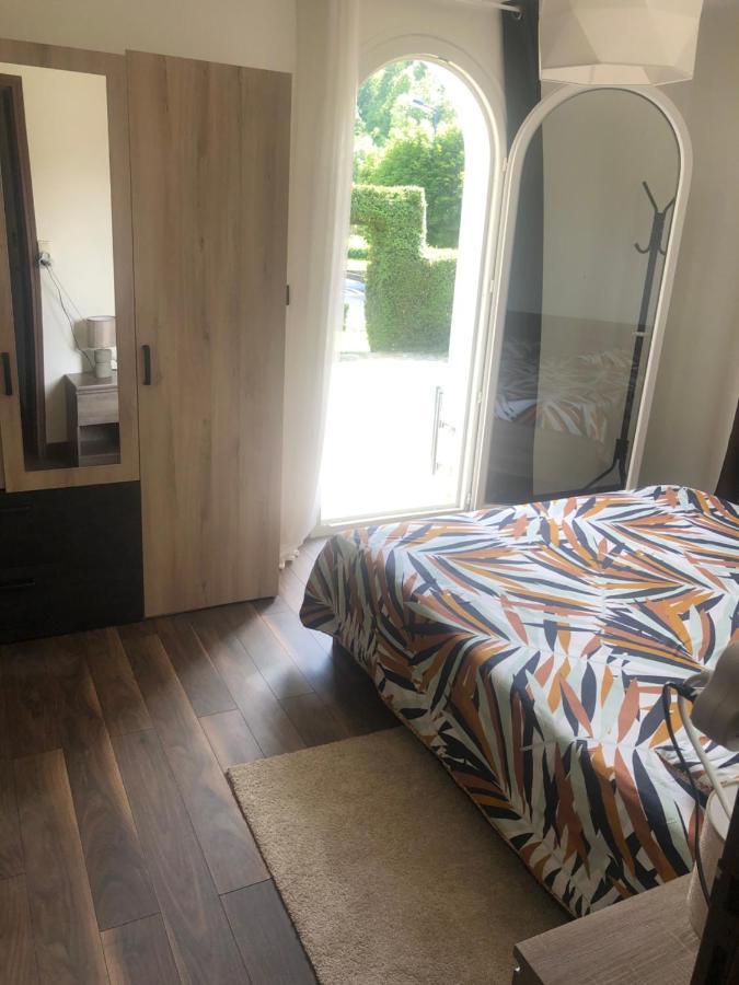 Logement au calme dans une maison. Moirans-en-Montagne Extérieur photo