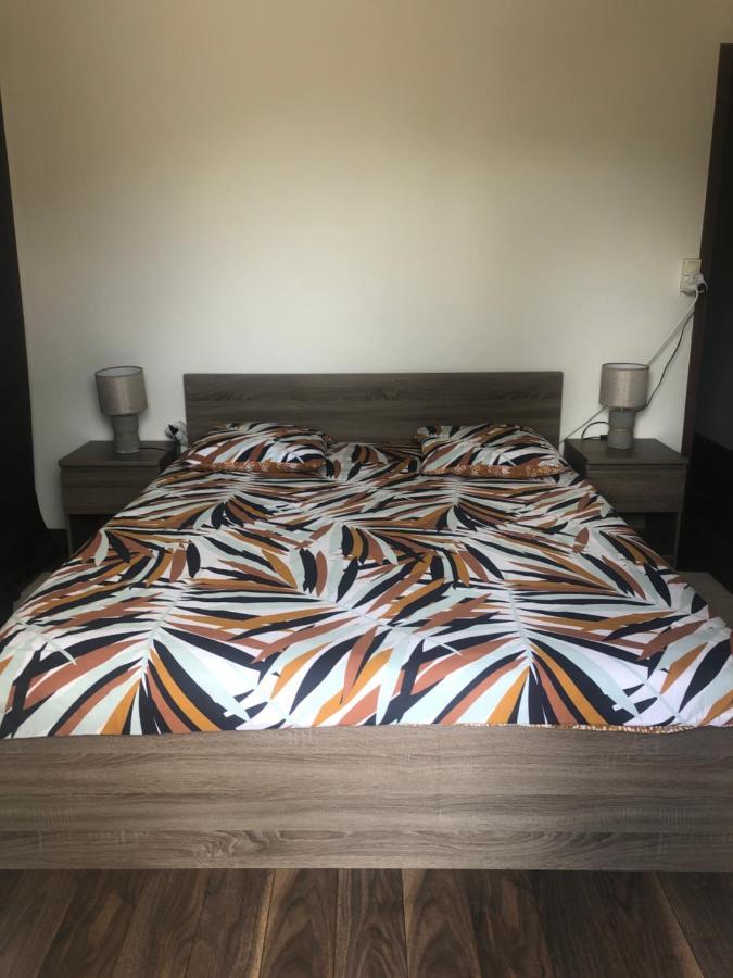 Logement au calme dans une maison. Moirans-en-Montagne Extérieur photo